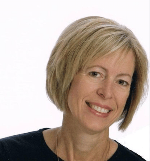 headshot photo of Kay Phelps, Contact Center Practice Leader at Vonage